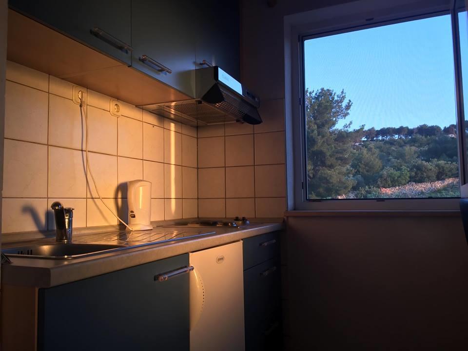 Apartment Mirela Supetar Eksteriør billede